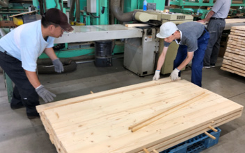 木工製品の写真1