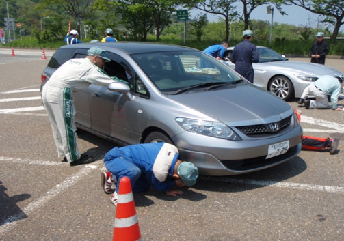 차량 점검의 실시 상황의 이미지