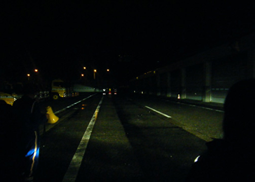 夜間交通事故預防課的實施例的圖像圖像