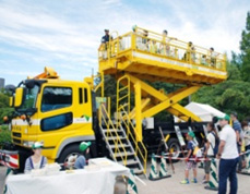 高所作業車のイメージ画像