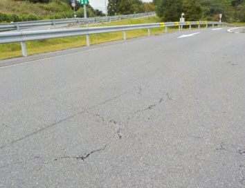 小野IC Dランプ 舗装損傷状況のイメージ画像