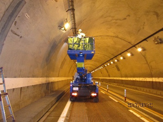 トンネル内設備点検状況のイメージ画像