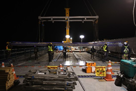 【新しい床版設置状況】のイメージ画像