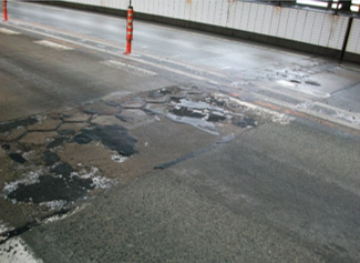 伸縮装置の経年劣化状況のイメージ画像