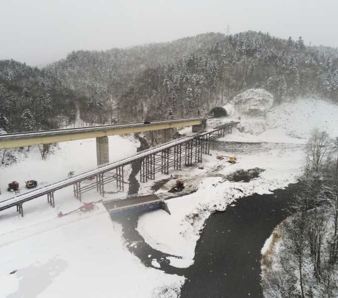 東占冠トンネル