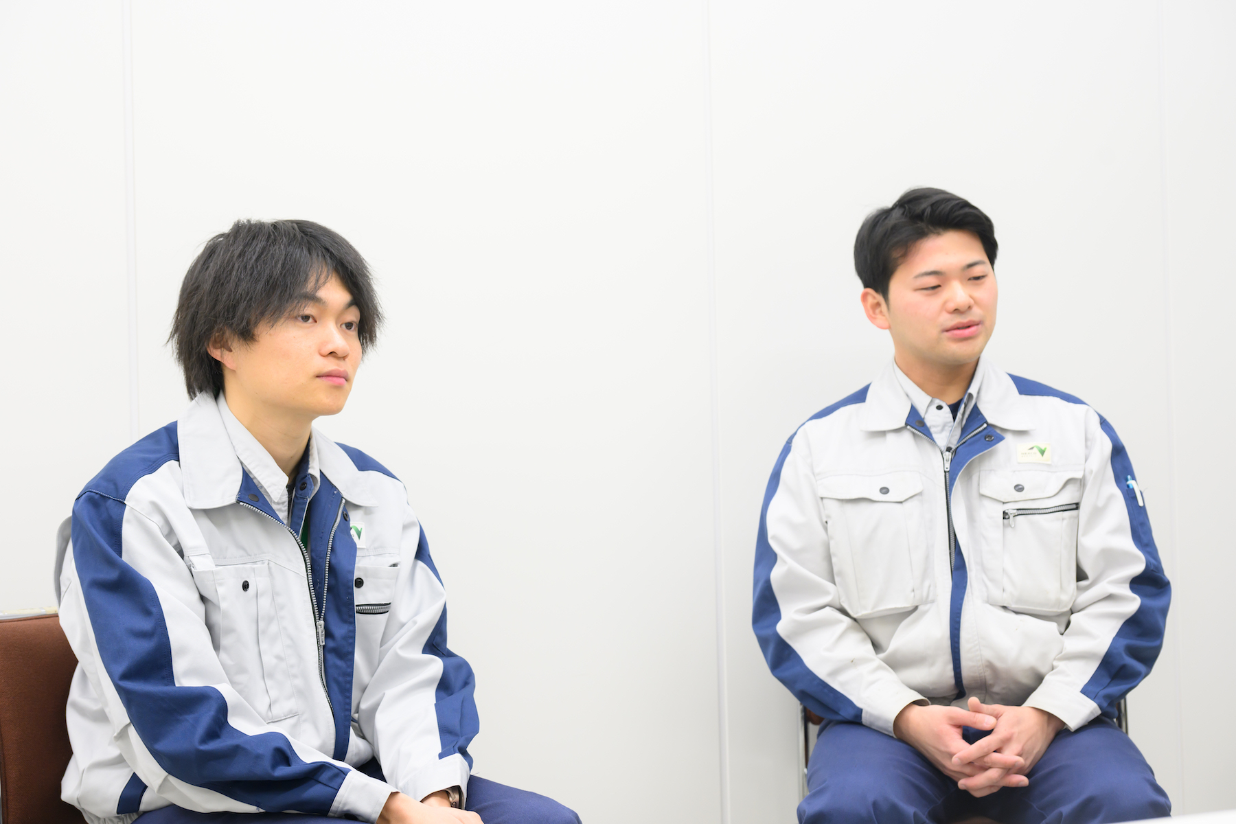 （左から）黒崎さん、朝妻さん